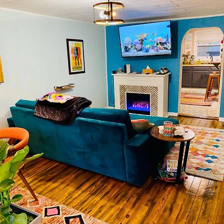 Boho-Chic Travel Pad - Unit 2 Apartment Bloomington Exterior photo